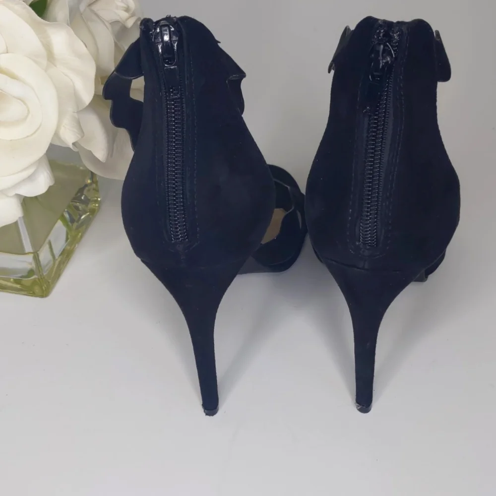 Chinese Laundry Women's Black Heels Size 8